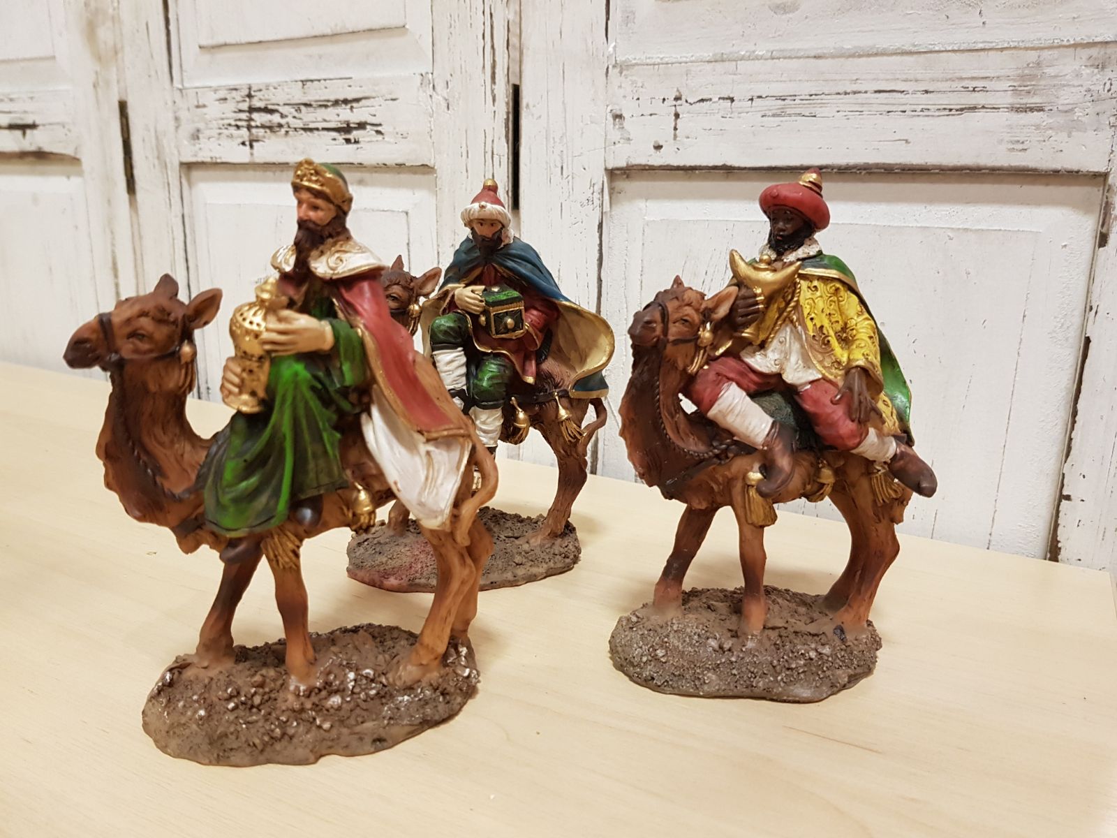 3 STATUINE RE MAGI A CAMMELLO 15CM