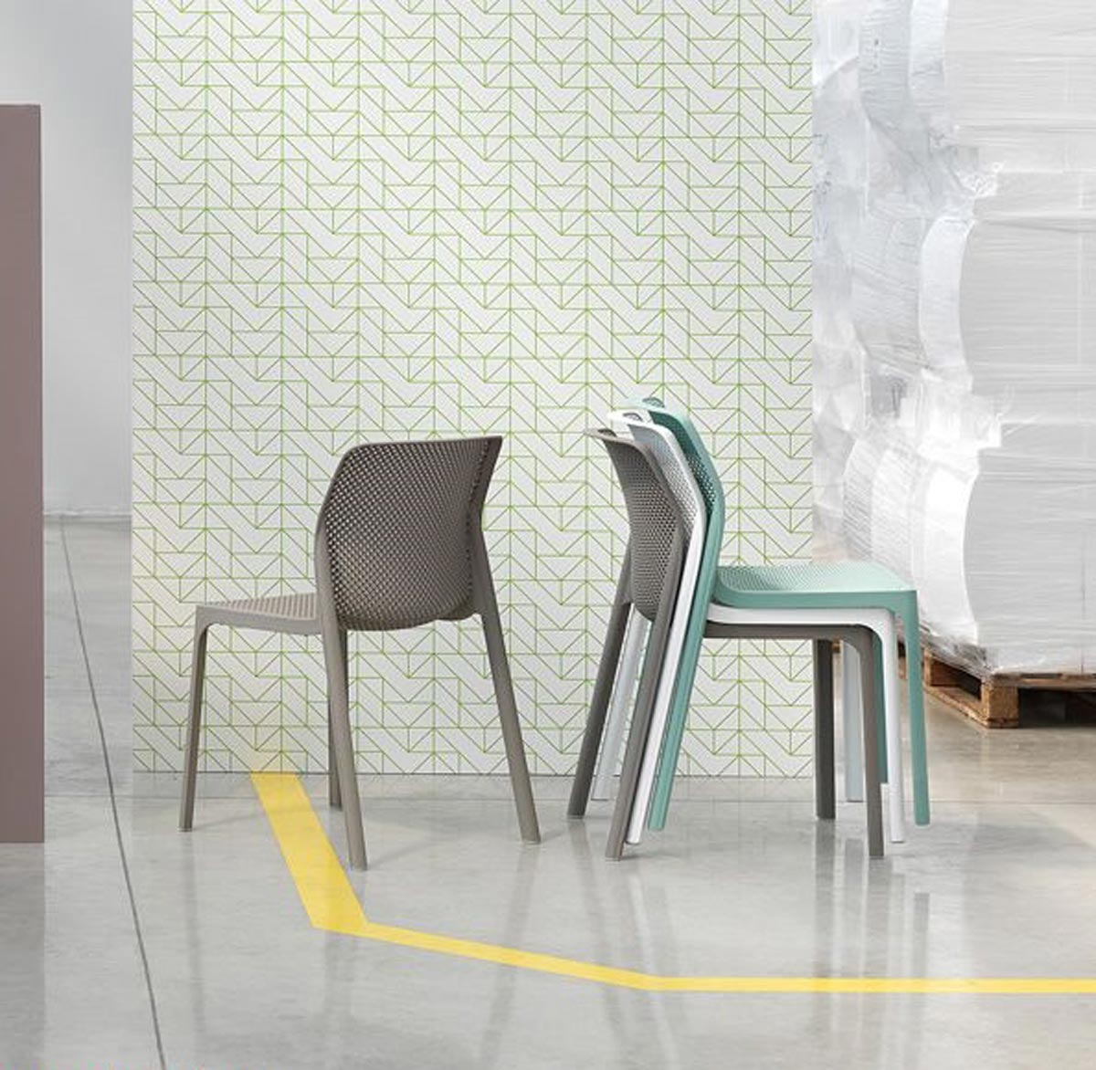 SEDIA BIT POLIPROPILENE FIBER GLASS COLORE A SCELTA