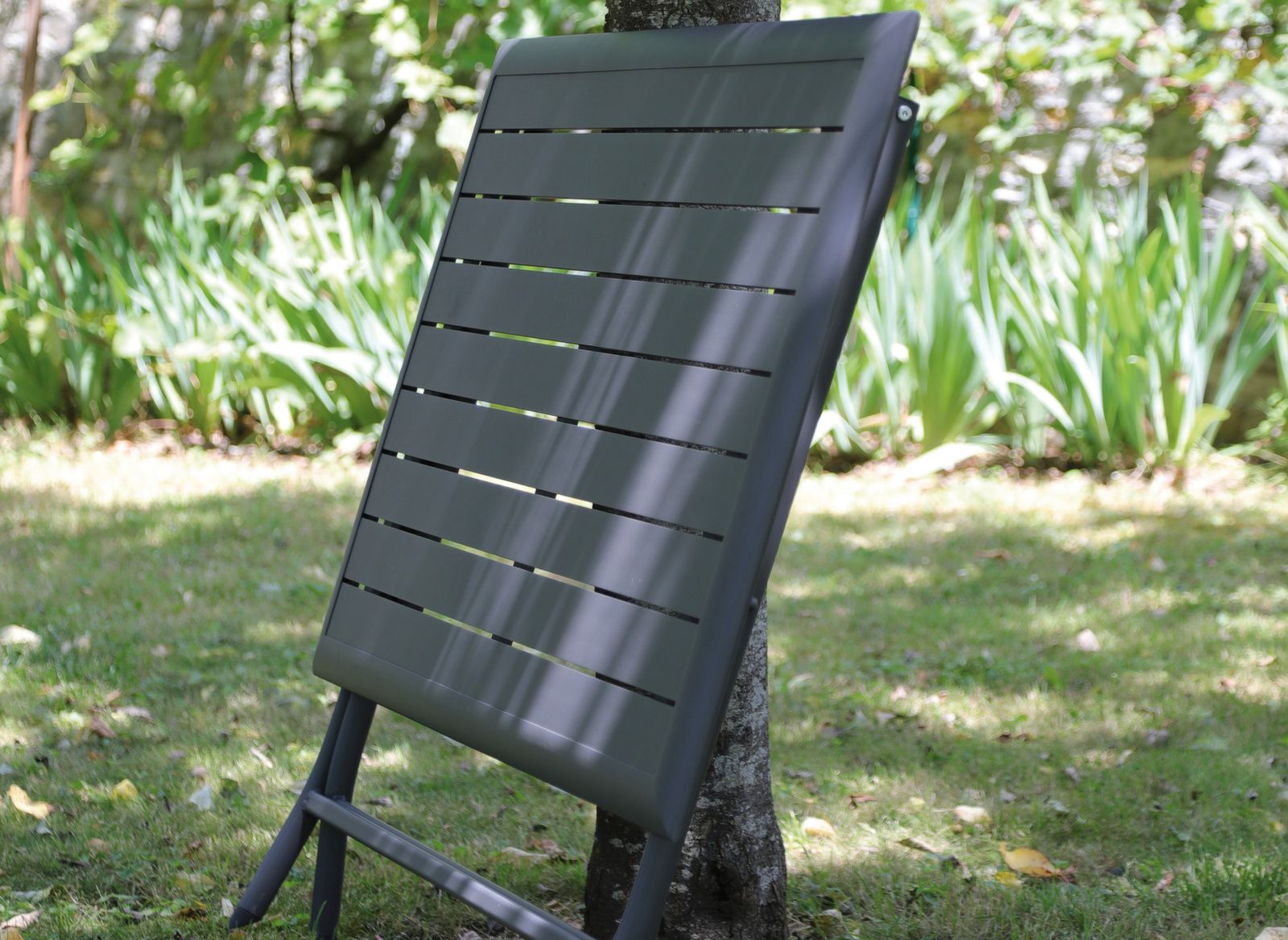 TAVOLO PIEGHEVOLE IN METALLO 70X70CM GRIGIO