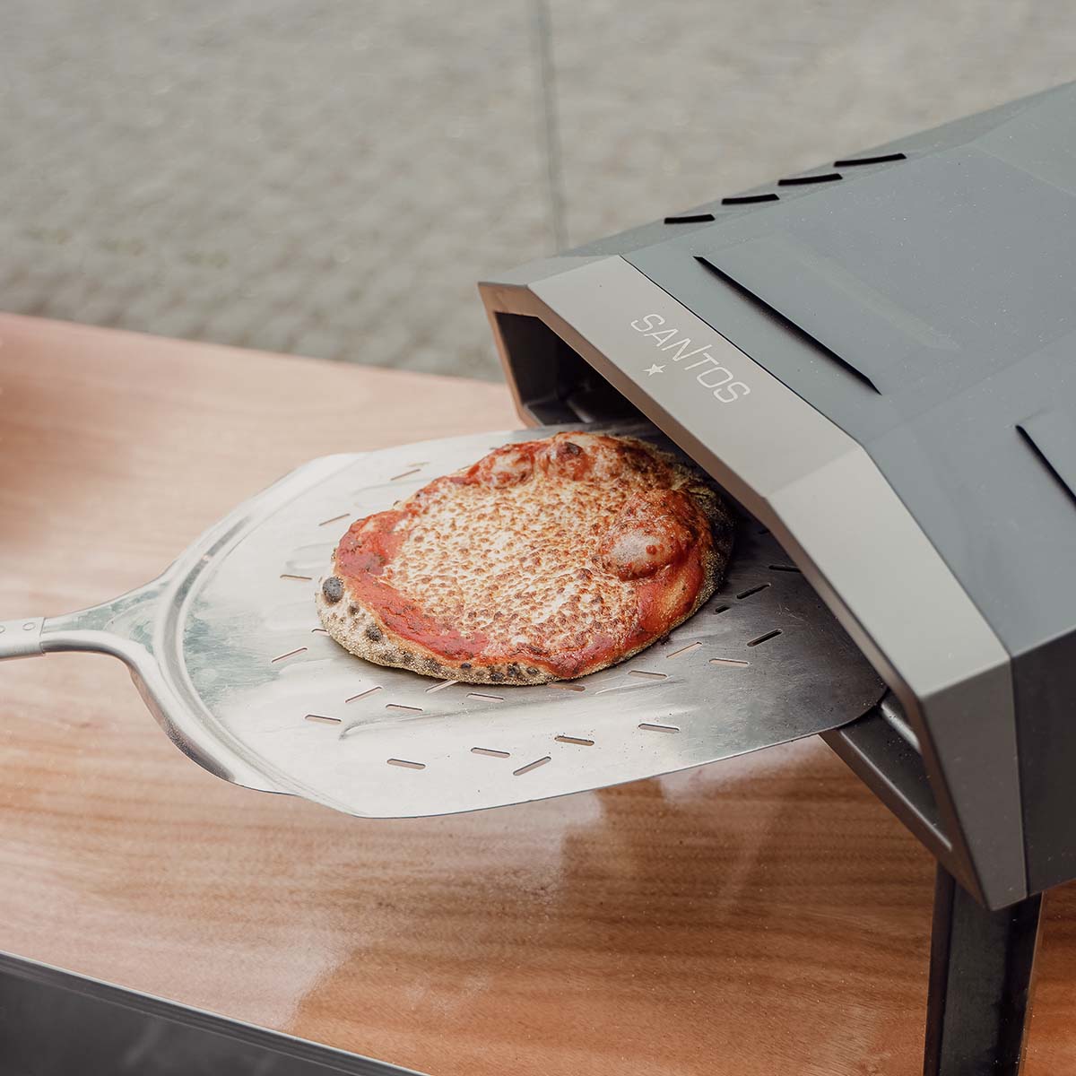 Pala per Pizza Professionale Perforata 36x40 cm Alluminio Argento SANTOS