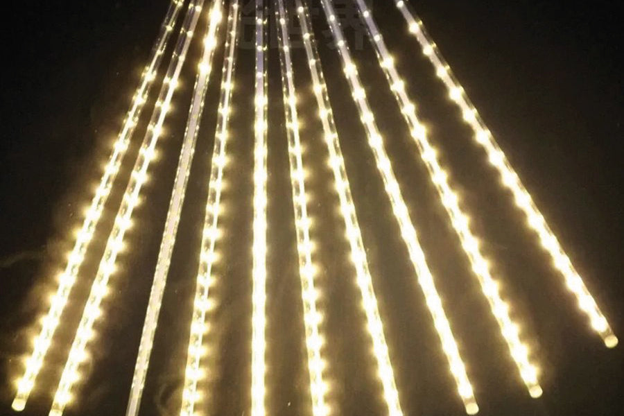 TENDA 12 TUBI CON 576 LED PROLUNGABILE BIANCO CALDO DA ESTERNO EFFETTO PIOGGIA 3X0.8 MT