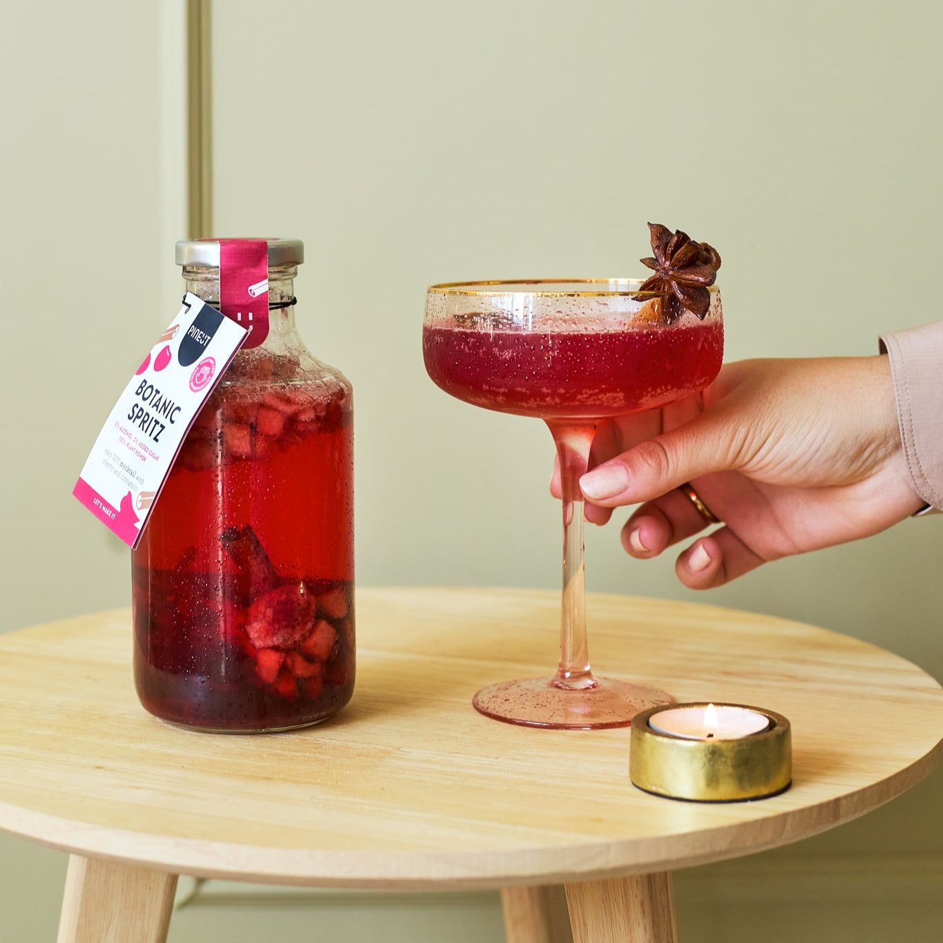 Pineut Mocktail Botanic Spritz – Ciliegia & Cannella, Biologico Senza Alcol