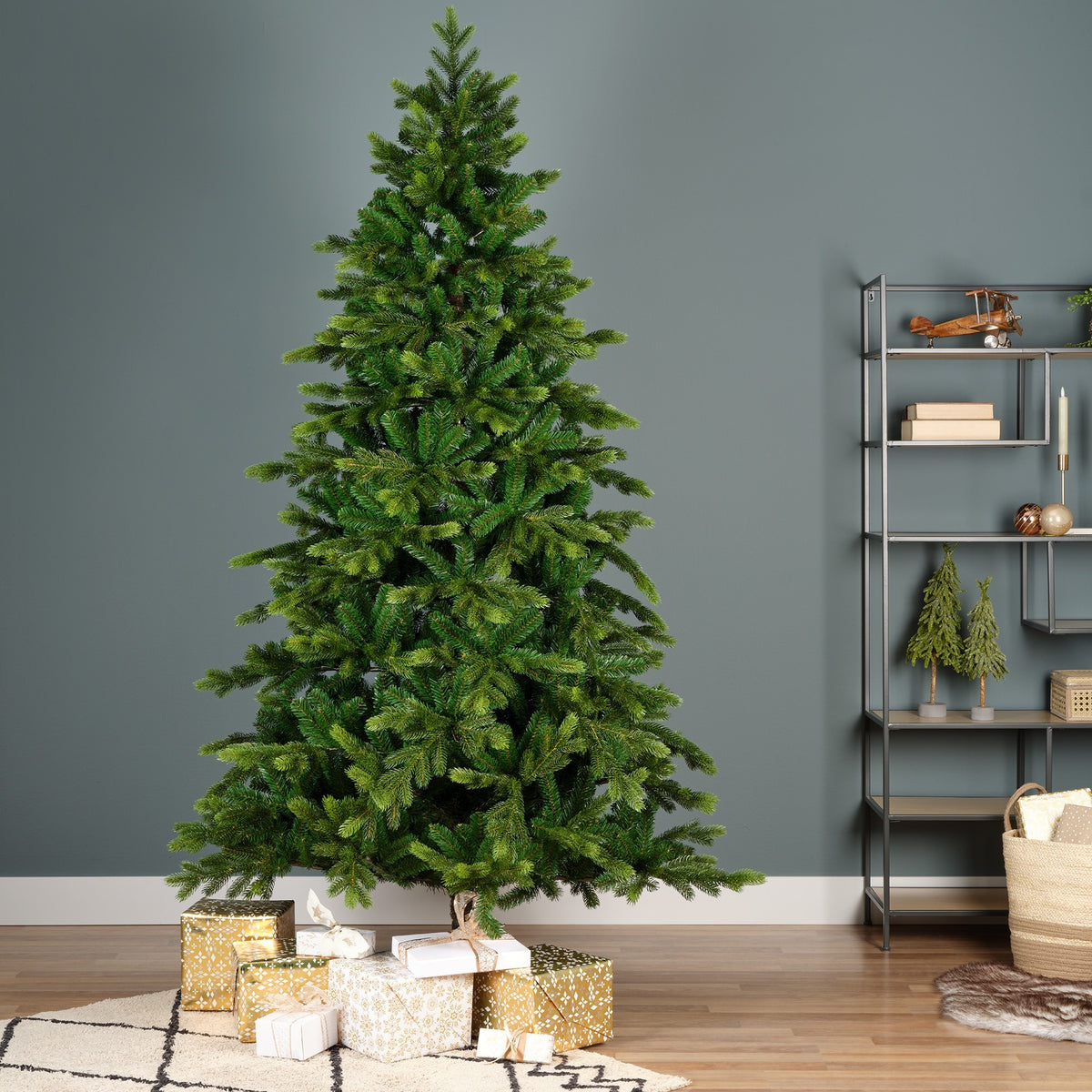 Galloway Spruce Weihnachtsbaum D150cm H240cm grün Everlands