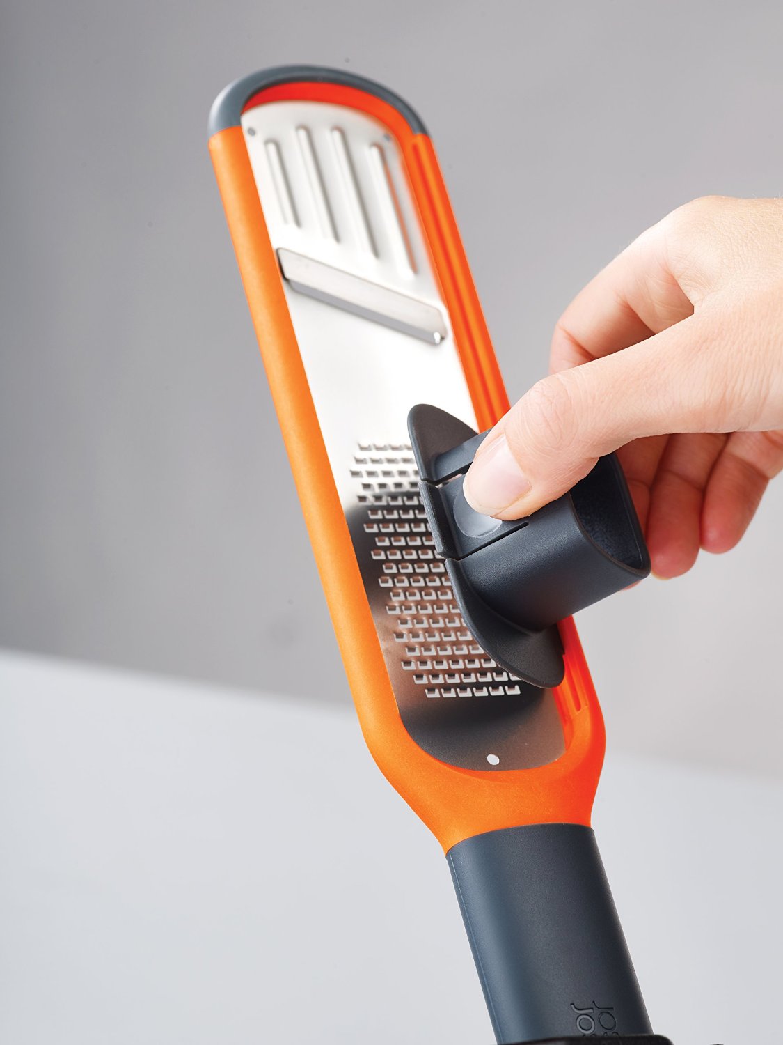 MINI GRATTUGIA E AFFETTATRICE ARANCIONE