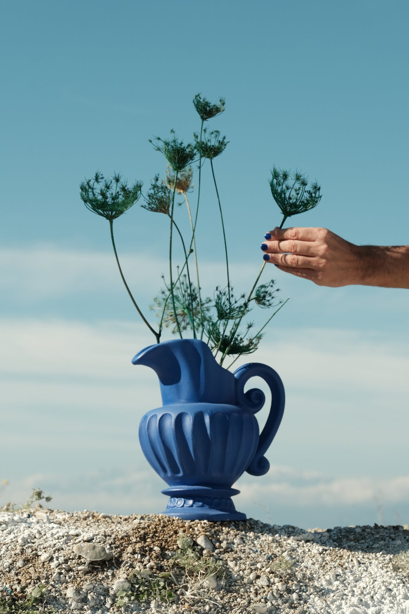 Vaso in Terracotta Caraffa Blu 23,5 x 19 h 28 cm SELETTI