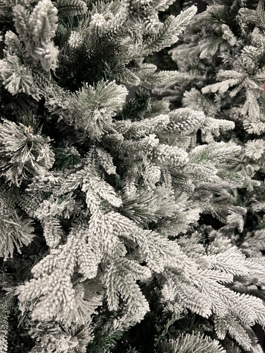 ALBERO DI NATALE ABERDEEN 180CM INNEVATO