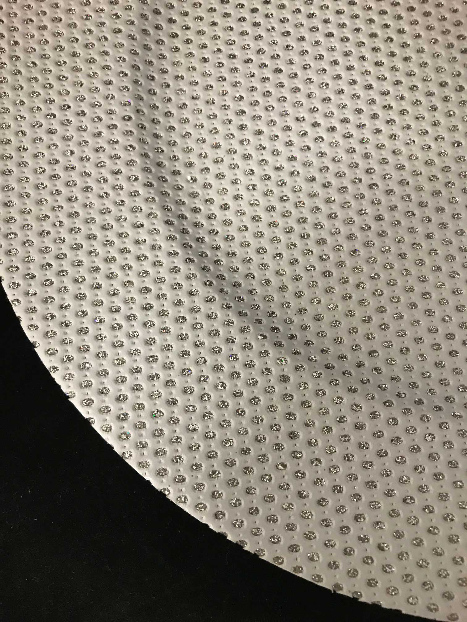 6 SOTTOPIATTI CIRCOLARI EFFETTO SWAROWSKI BIANCO 33CM