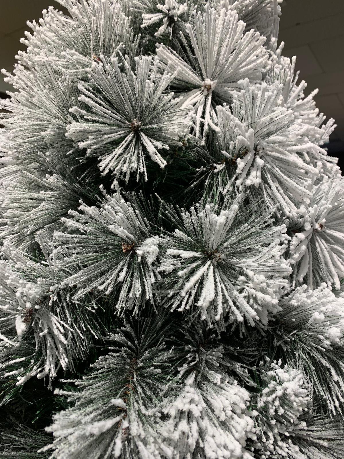 ALBERO DI NATALE ELEGANT INNEVATO 180CM