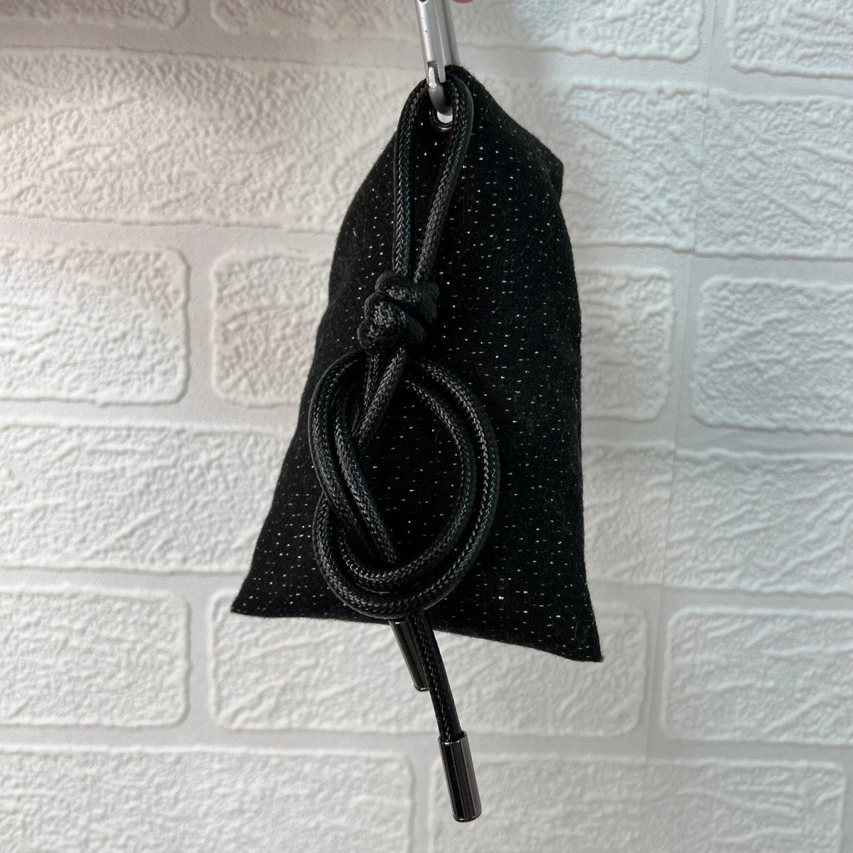 SACCHETTO POCHETTE PER PROFUMARE MACCHINE E ARMADI BLACK FOREST