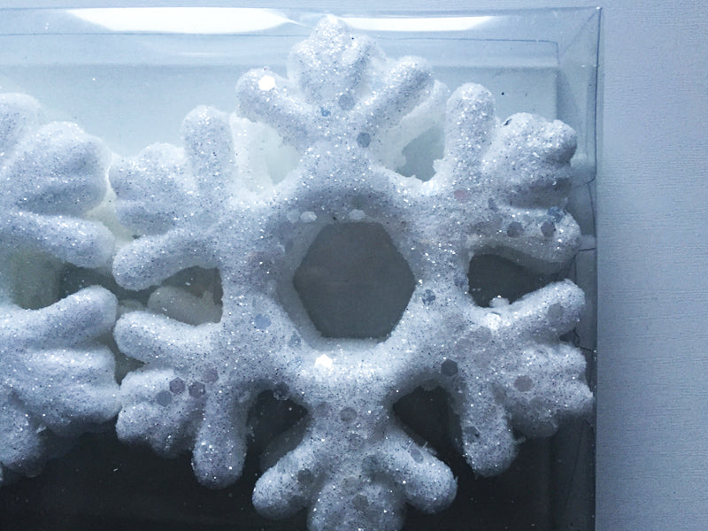 OFFERTA 2 CONFEZIONI DI FIOCCHI DI NEVE BIANCHI 11CM