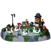 STAGNO CON BARCHETTE CIGNO - SWAN BOAT RIDES