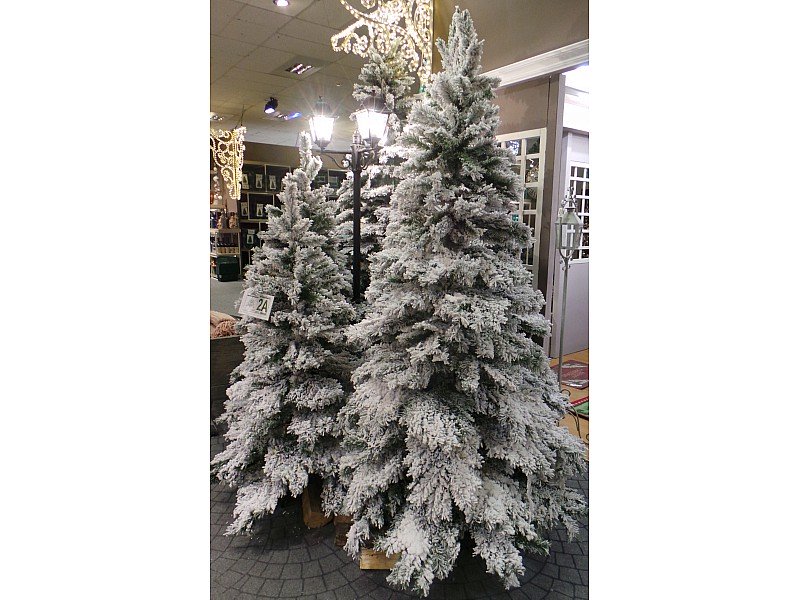 ALBERO DI NATALE MONTEBIANCO 180CM INNEVATO