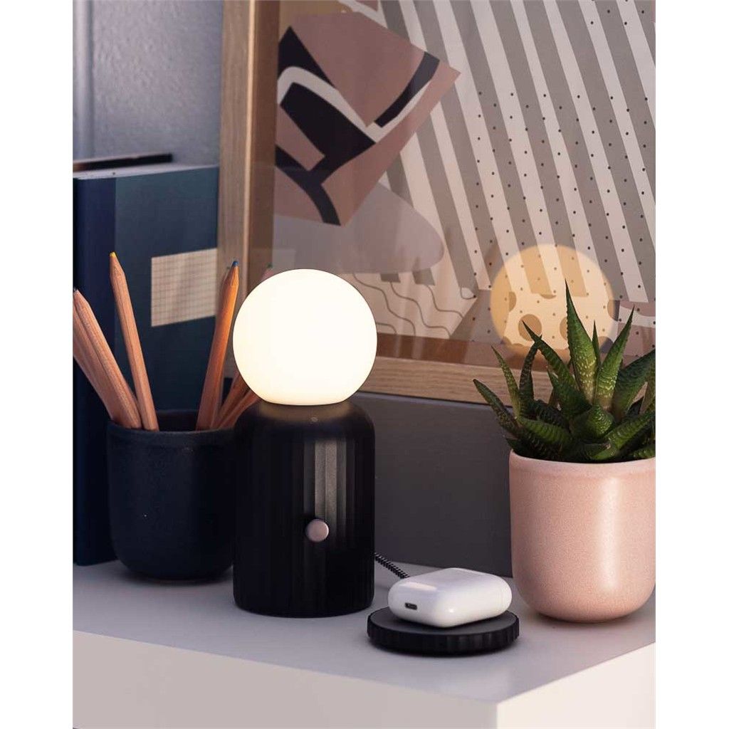 LAMPADA CON RICARICA WIRELESS NERA