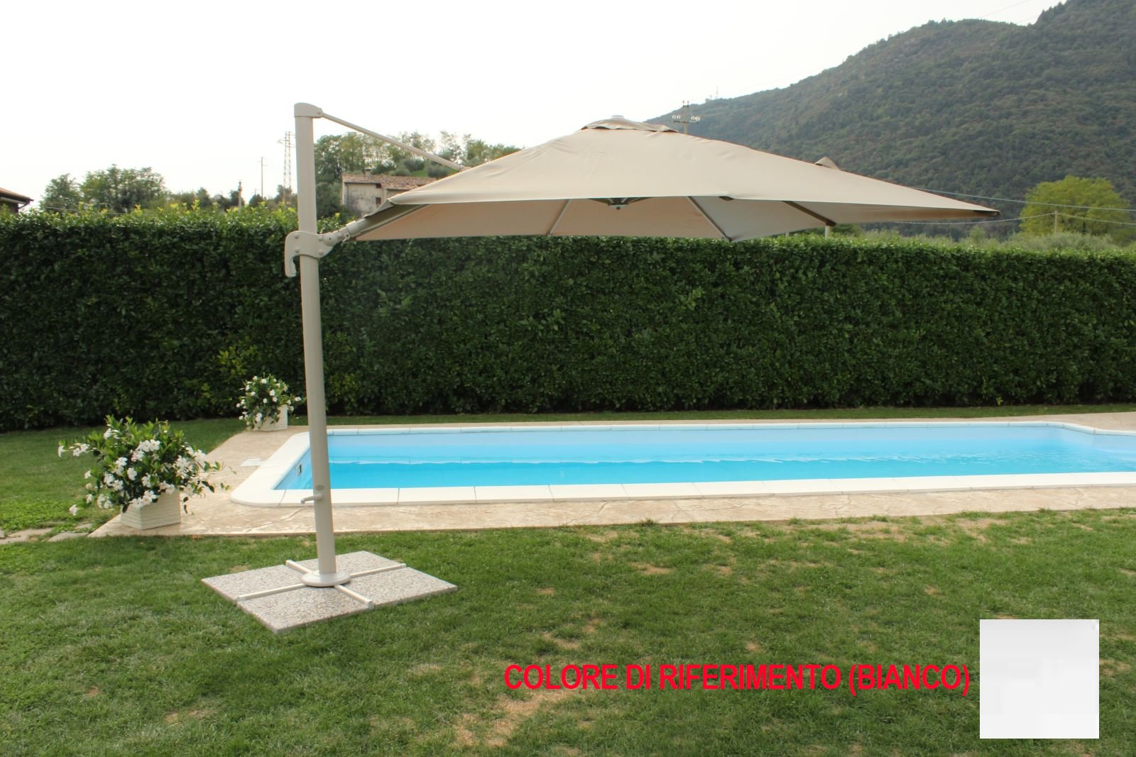 NETTUNO EINZIEHBARER/VERSTELLBARER LUX 3X3 REGENSCHIRM