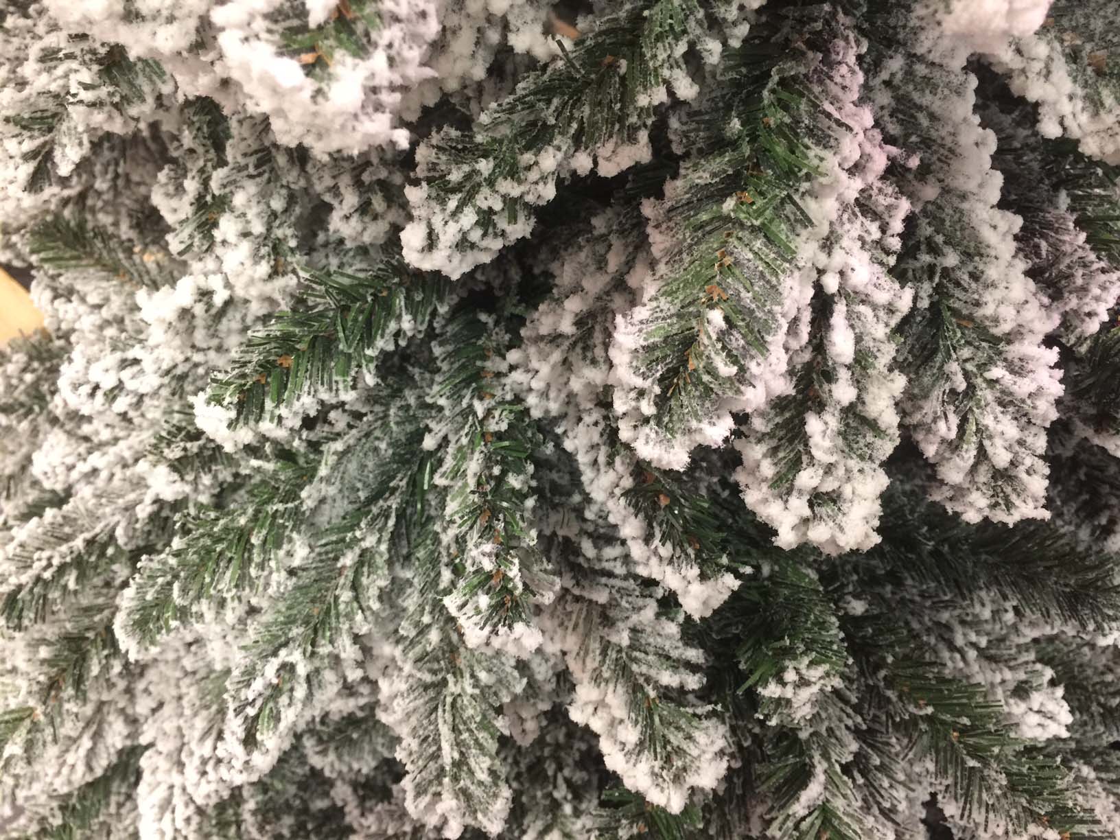 ALBERO DI NATALE 240CM ORTISEI VERDE INNEVATO