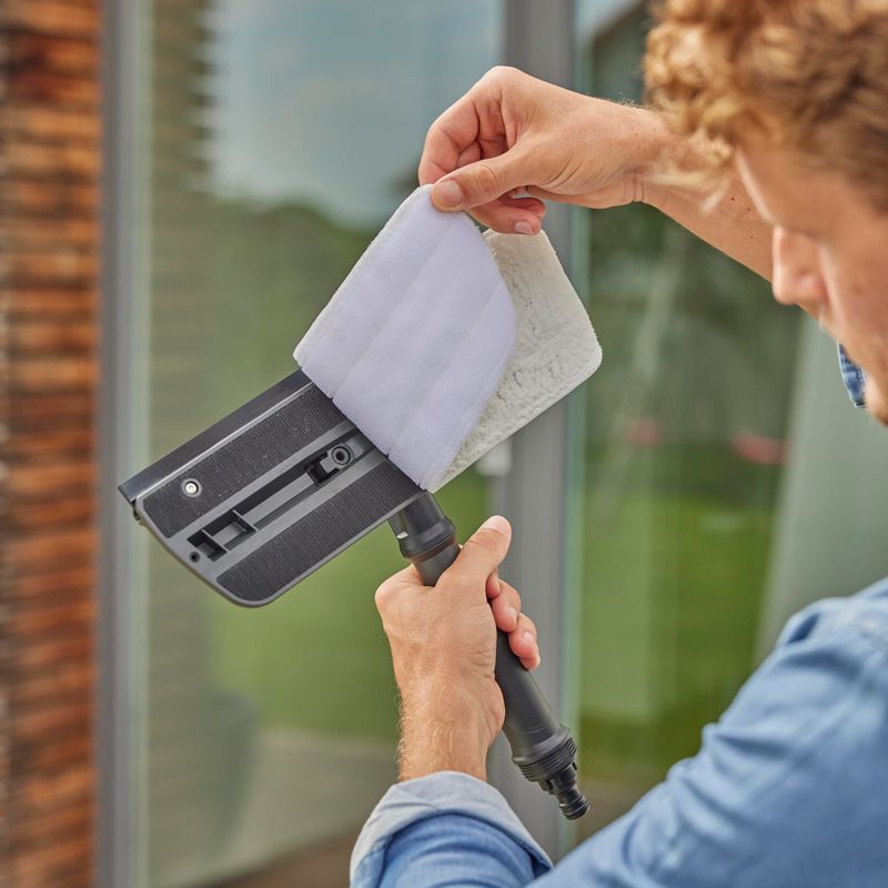 TERGIVETRO CON SPATOLA GARDENA CLEANSYSTEM