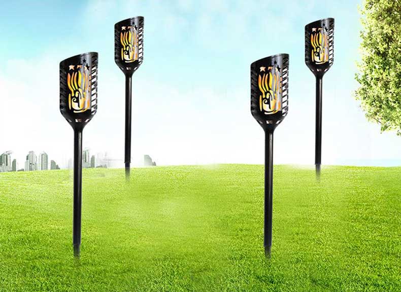 FIACCOLA 102 LED CON PANNELLO SOLARE
