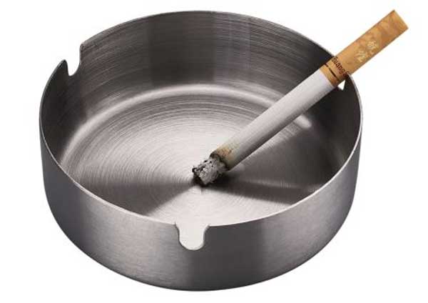 POSACENERE IN METALLO 10CM