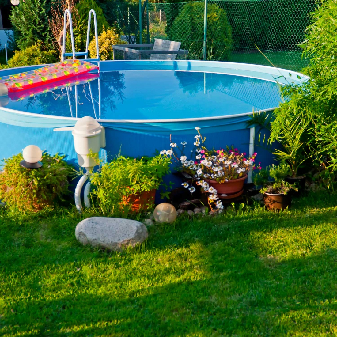 Interrate O Fuori Terra La Piscina Perfetta Per Il Tuo Giardino