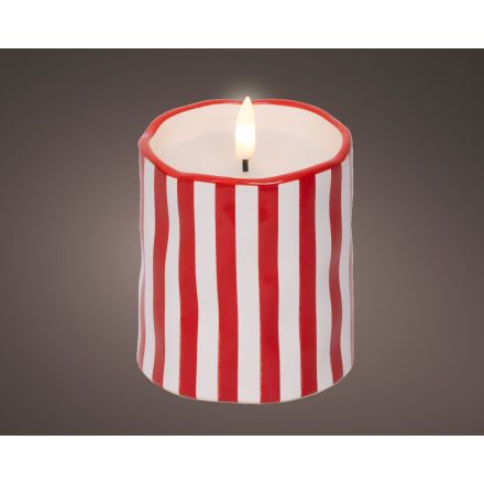 Candela decorativa a LED, altezza 11 cm e diametro 8,5 cm, colore rosso e luce bianco caldo.
