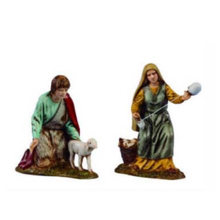FILATRICE O PASTORE CON PECORA 10CM IN RESINA MODELLO ASSORTITO